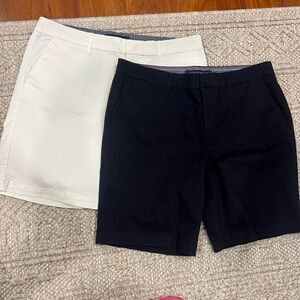 Tommy Hilfiger Bundle of 2 Women’s Hollywood 9” Chino Shorts Navy and White 12